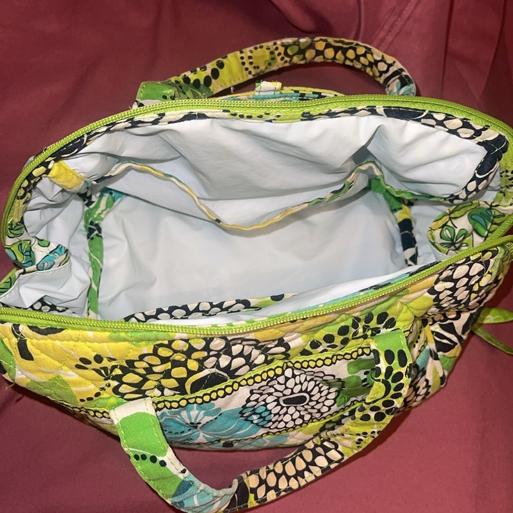 Used- Vera Bradley retired style lunchbox in retired color “Limes up”